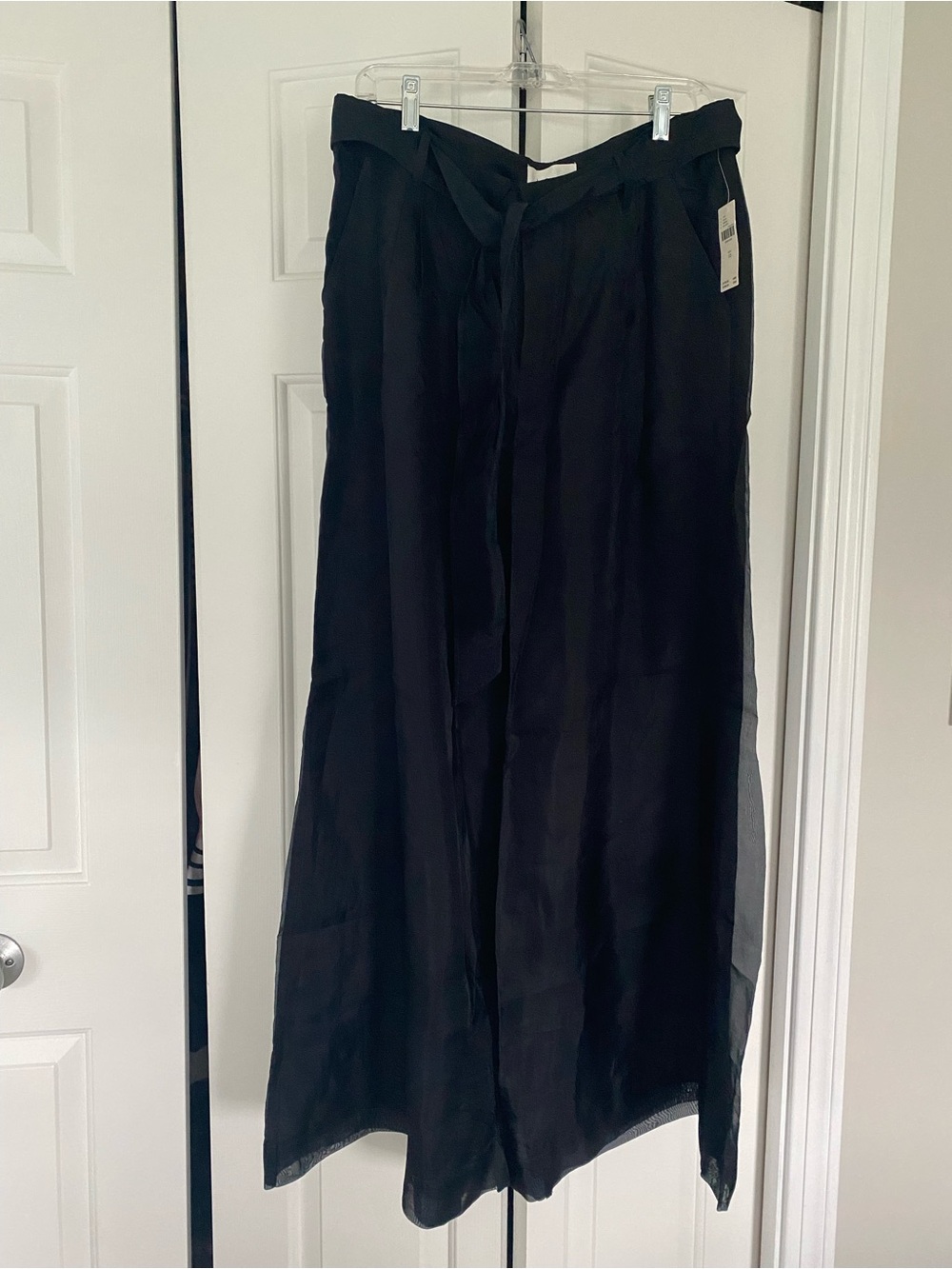 Anthropology Tie-Waist Black Flowy Pants.
